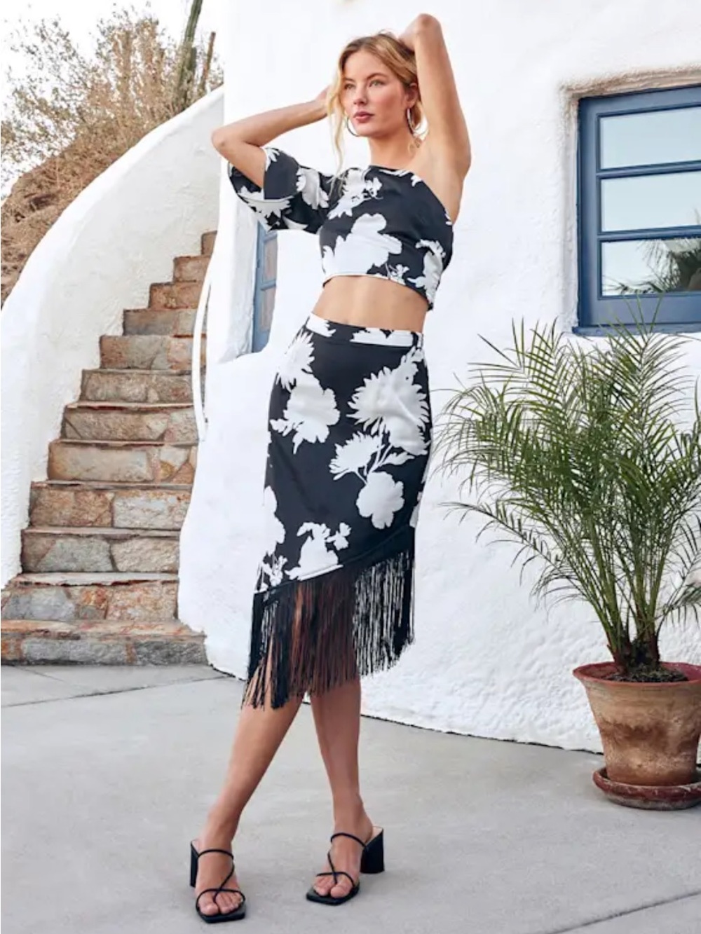 Lulu's fringe Skirt & Top bell sleeve 2 piece set (#116)